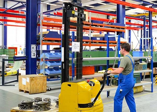 indubatt-tractie-accu-elektrische-palletwagen gebruikte elektrische stapelaar of palletwagen