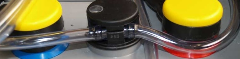 water-bijvullen-tractiebatterij Water bijvullen tractiebatterij