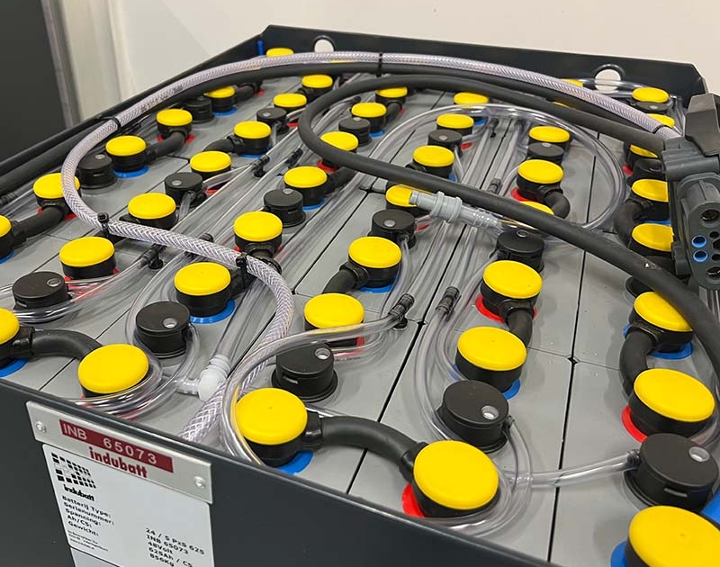 tractiebatterij met automatisch bijvulsysteem