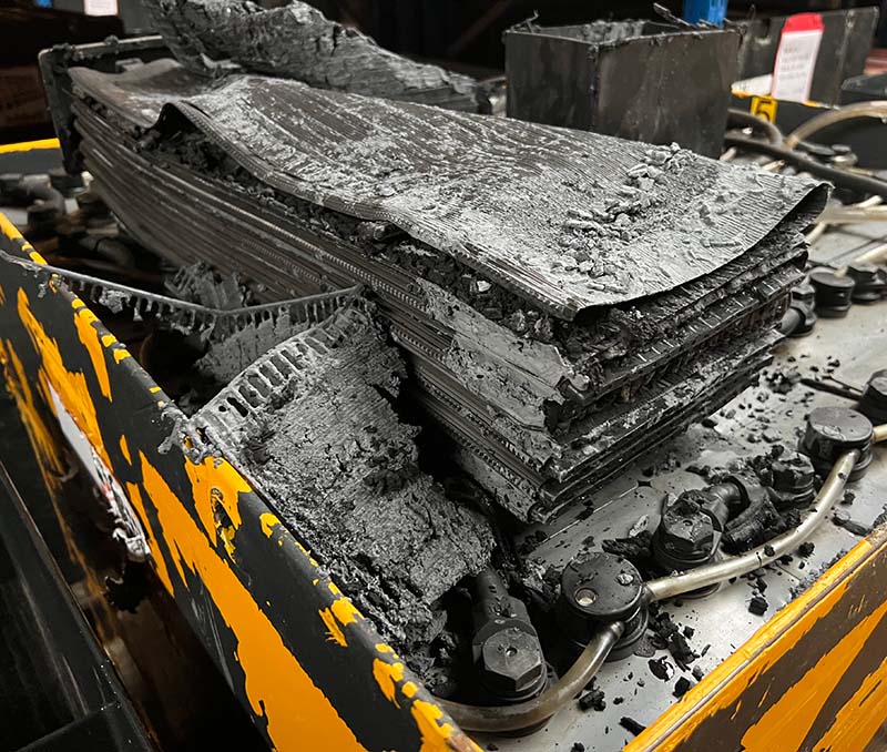 versleten-tractiebatterij-na-tussenladingen-indubatt versleten tractiebatterij na te veel tussenladingen