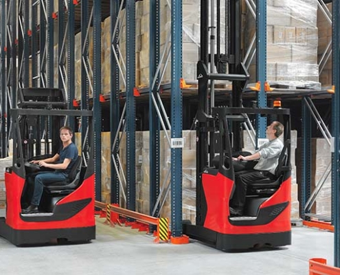magazijn-linde-intern-transport-indubatt Intern transport Linde met tractiebatterijen van Indubatt